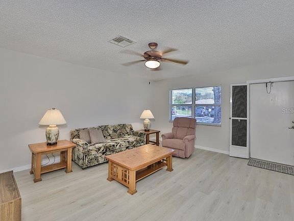 3rd image of 1908 Canterbury Ln Unit 11