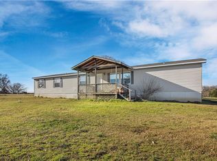 921 Cedar Mills Rd, Gordonville, TX 76245