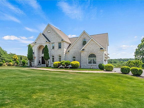 2nd image of 385 Scott Rd