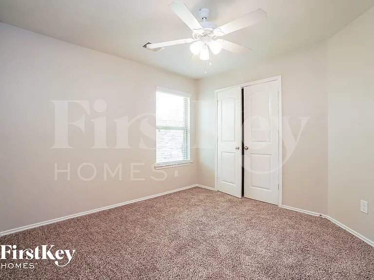 2623 Lincolns Meadow Dr — Photo 13
