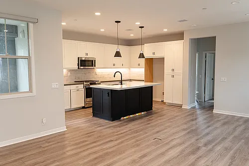 16210 Hollyhock Ave Photo 1