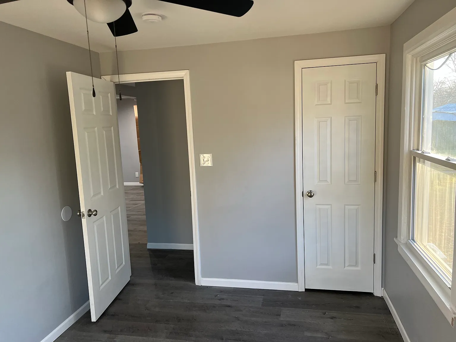4 bed, 1.5 bath, 1406 sqft, $2,900 — Photo 2