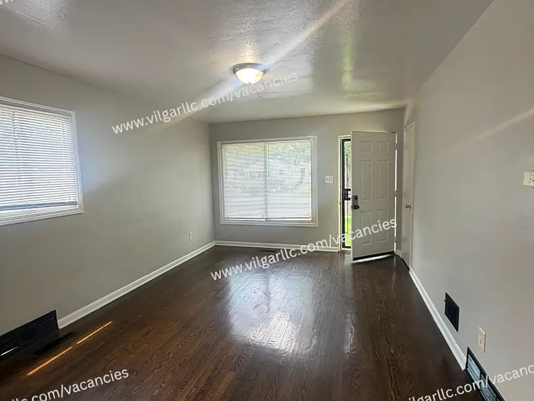 4125 Pierce St — Photo 7