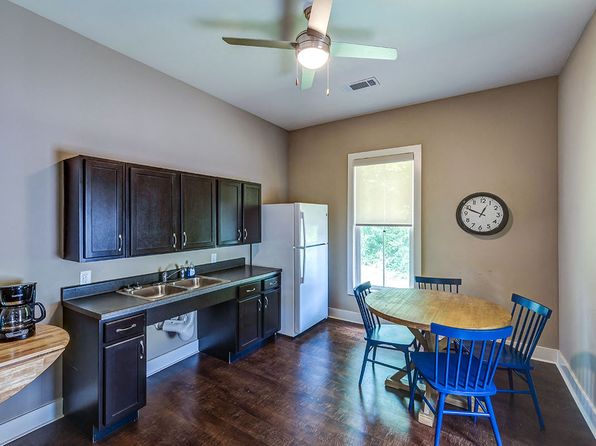 439 W Jefferson St #210