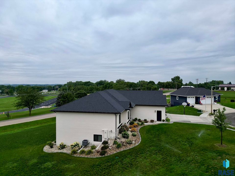 501 Prairie Ave, Baltic, SD 57003 MLS 22305514 Zillow
