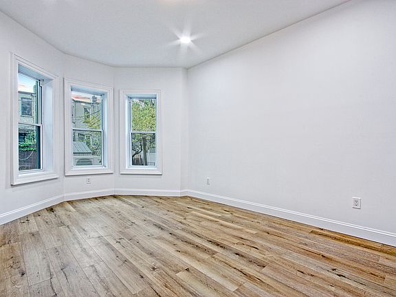 4th image of 147 Lefferts Ave #1