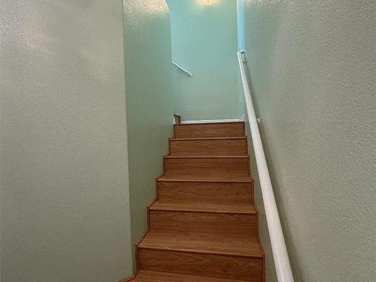 10024 Aspen Rose St #101 — Photo 2