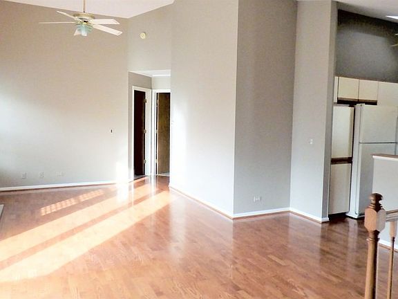 4th image of 256 W Hamilton Dr