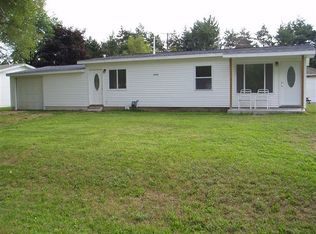 3677 Gainesborough Dr, Orion, MI 48359