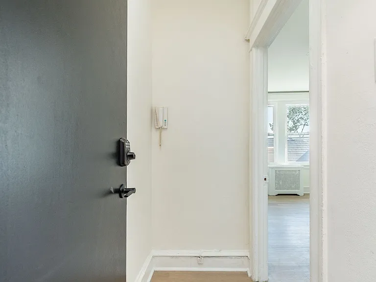Belmont Place — Photo 40