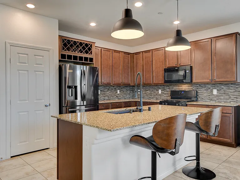 6458 Blue Ember Ave — Photo 21