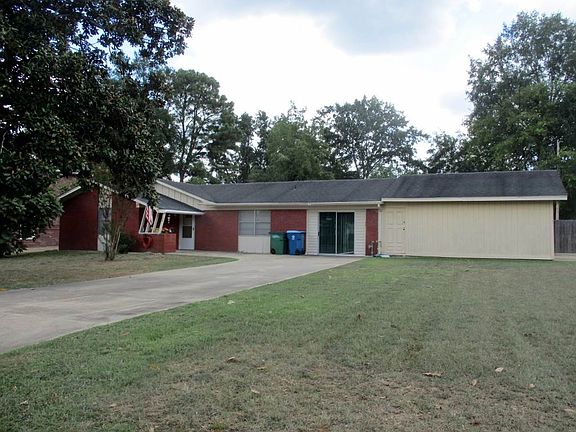 3rd image of 400 E Carolanne Blvd