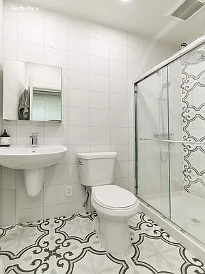 Rented by Sotheby's International Realty | media 17