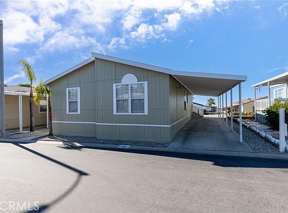 3rd image of 2140 Mentone Blvd Space 91