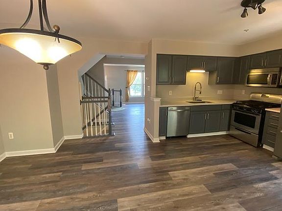 4th image of 754 Pine Drift Dr