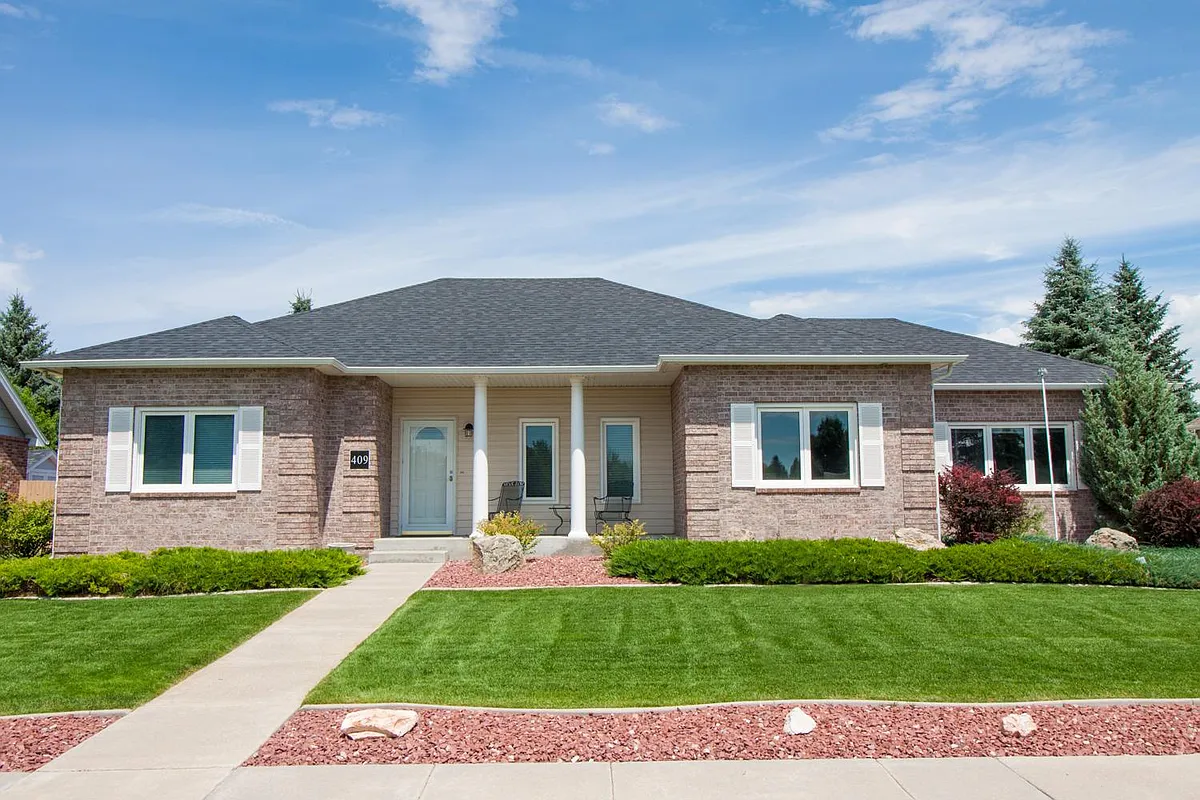 Building Photo - 409 Stetson Dr