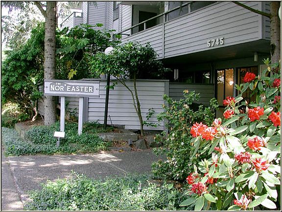 entrance2_ds_05272014