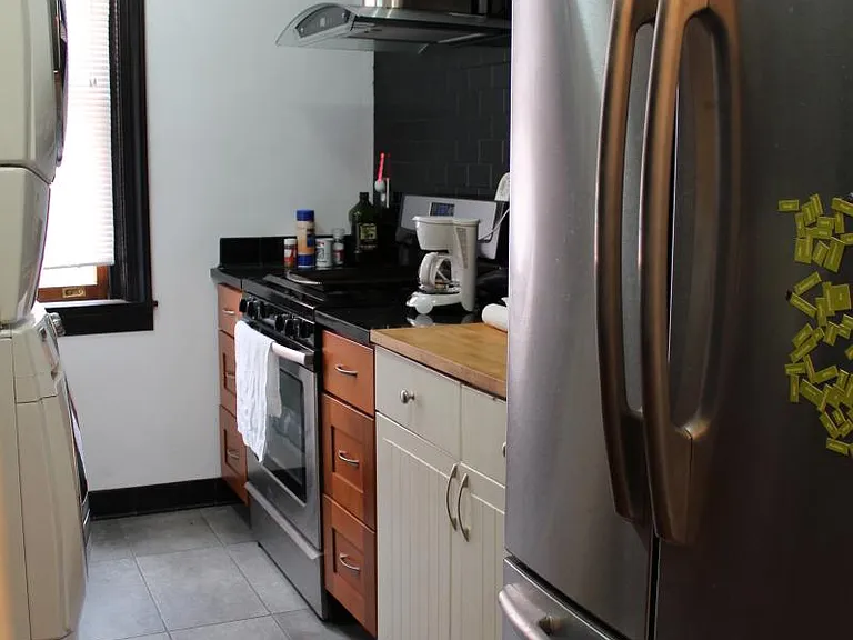 4054 Chestnut St #2R — Photo 5