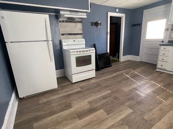 53 E Enterprise St #B