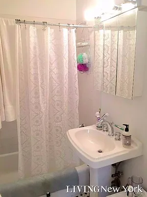 Rented by Living New York | media 15