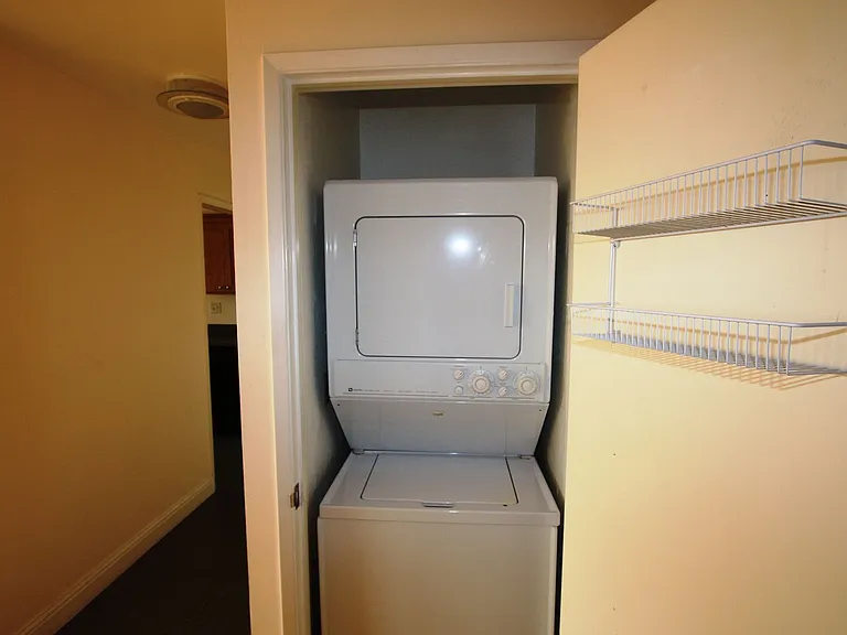 5015 Palmetto Ave #7 — Photo 10
