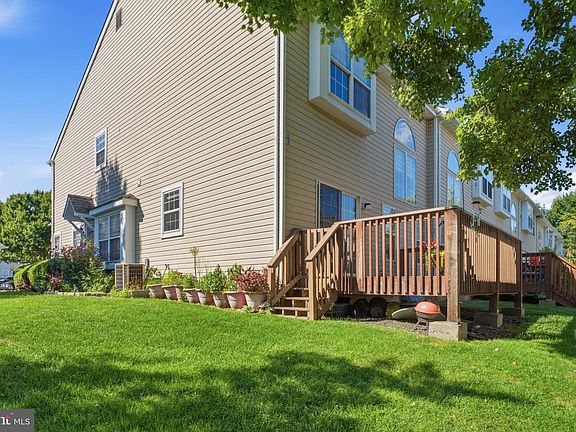 5th image of 8607 Normandy Dr