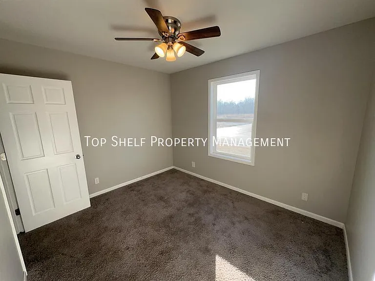 4148 Mattern Ave — Photo 6