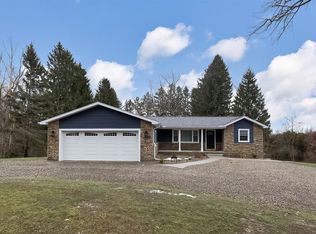 6062 Grubb Rd, Erie, PA 16506