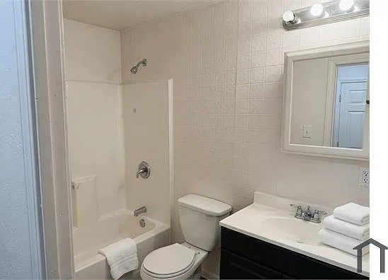 30 Saint Gregory Dr — Photo 8