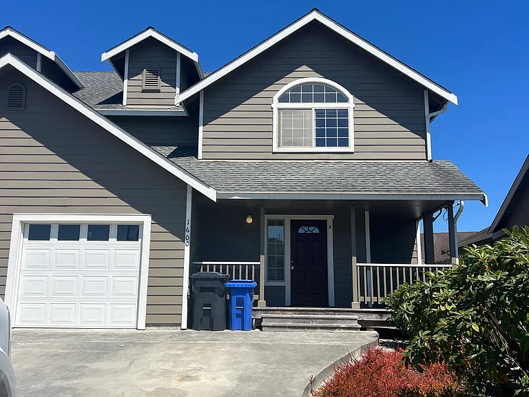 1600 Chanterelle Dr #A — Photo 1