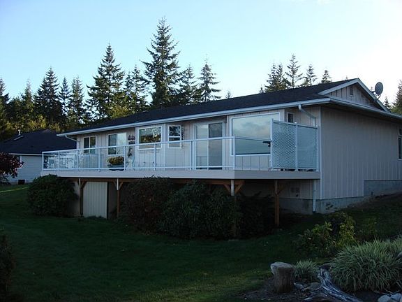 Large Deck w/Glass Rail
