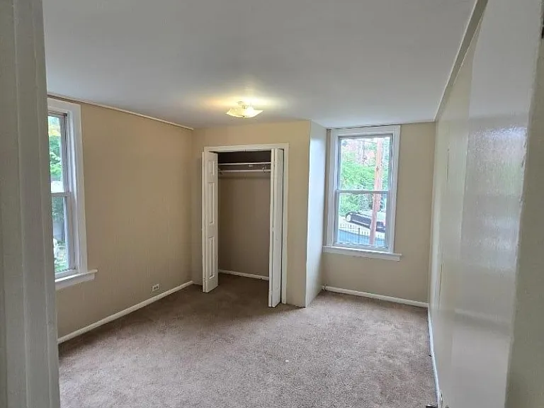 314 William St — Photo 16