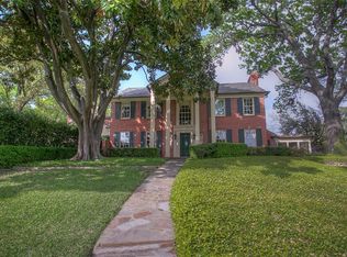 43 Valley Ridge Rd, Fort Worth, TX 76107