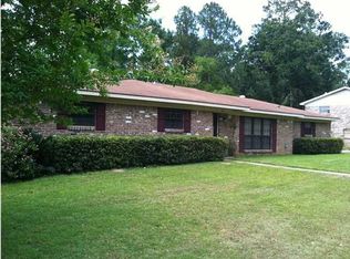 102 Ridgeview Dr, Chickasaw, AL 36611