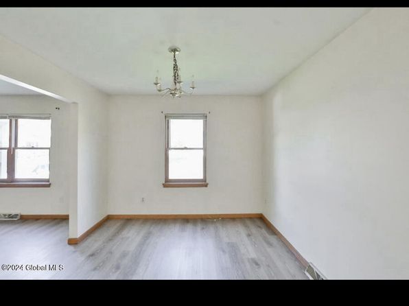 173 W Lawrence St #2