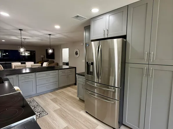 20 Westgate Ln APT F, Boynton Beach, FL 33436