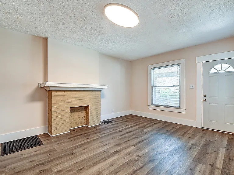 2935 N Delaware St — Photo 7