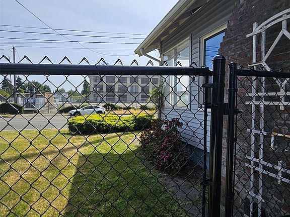 3rd image of 3715 N 21st St