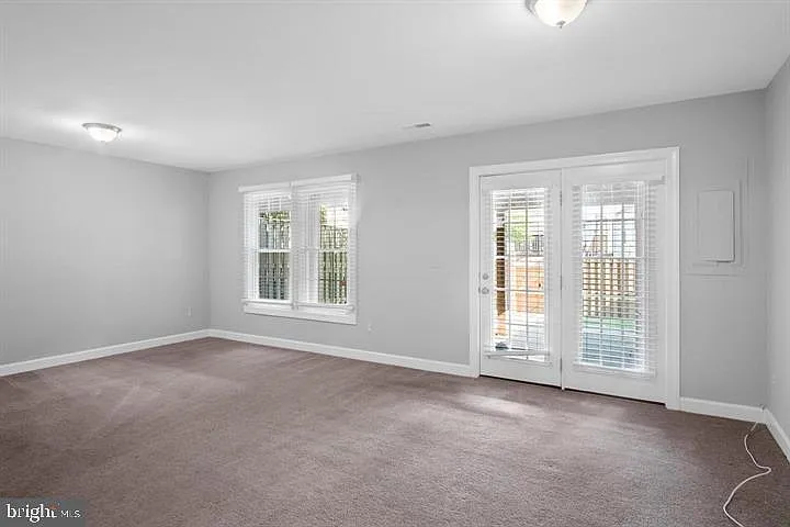 7439 Heatherfield Ln — Photo 26