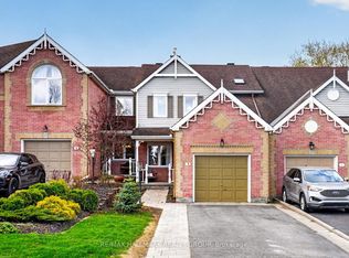 3 Crossing Bridge Ct, Ottawa, ON K2S 1S2