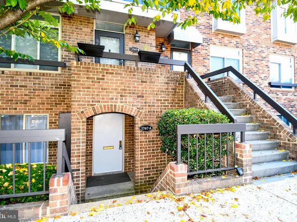 1767 S Hayes St APT A, Arlington, VA 22202