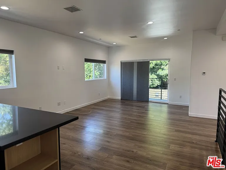 5638 Woodman — Photo 12