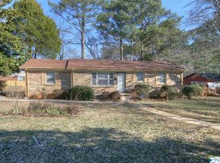 3406 Brenda St NW, Huntsville, AL 35810