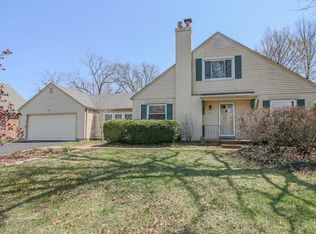 926 N Taylor Ave, Saint Louis, MO