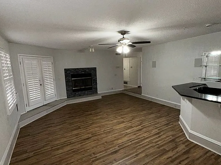 4372 Loma De Oro Dr — Photo 3