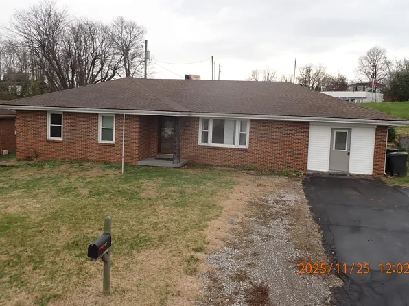 102 Cave Springs Dr, Lancaster, KY 40444