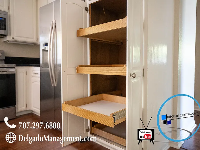 2190 Goldenhill Way — Photo 14