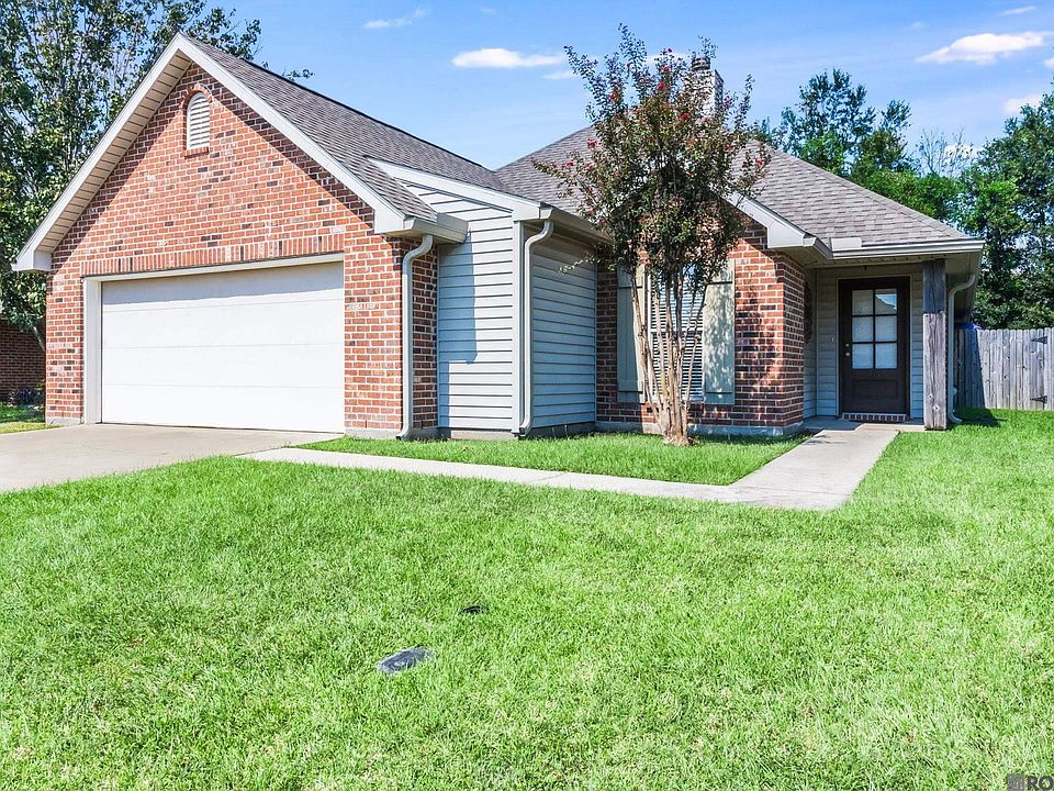 1st image of 215 Harvest Pointe Cir