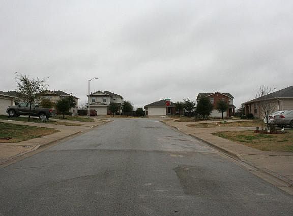 5th image of 180 Opal Lake Dr