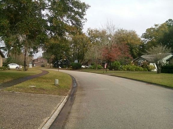 3rd image of 4775 Lackawanna Ln